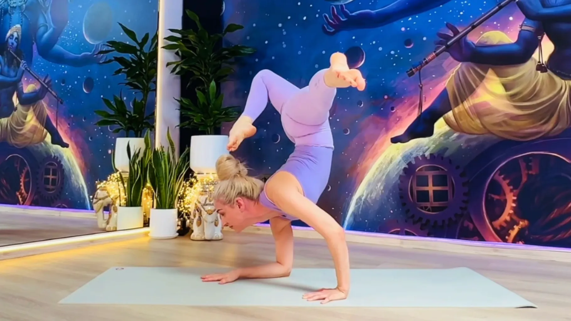 Ardha Samakonasana in Vishama Vrishchikasana